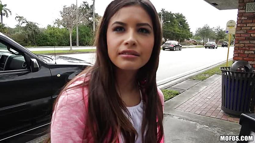 STRANDED TEENS Zaya Cassidy Petite Latina Gives a Good Blowjob
